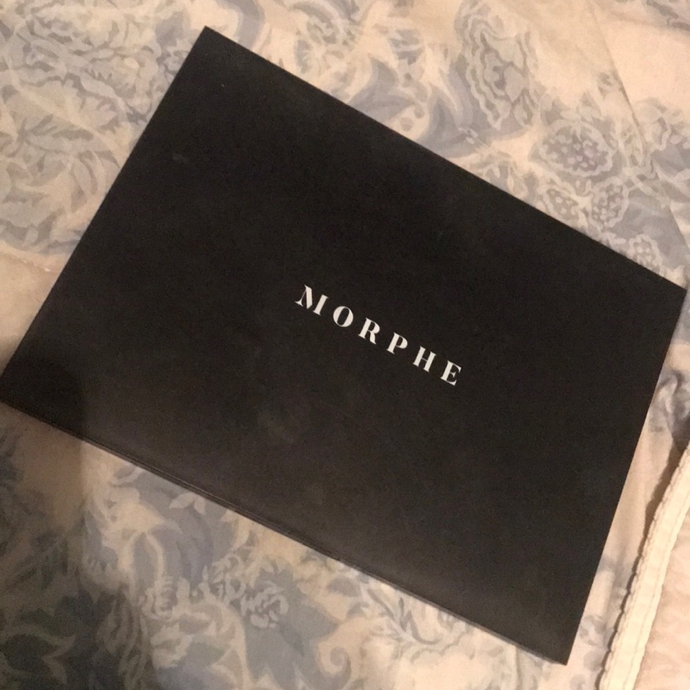 Morphe 35v pallet